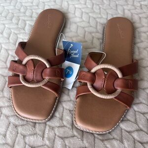 🚫SOLD🚫 NWT Universal Threads Women’s Sandals 7.5